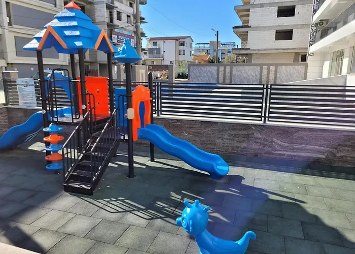 Palmas - Pool By N10 Năvodari