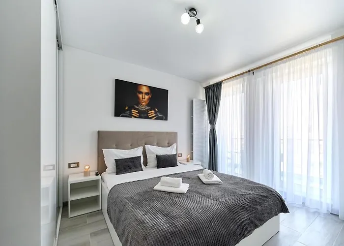 Palmas - Pool By N10 Năvodari